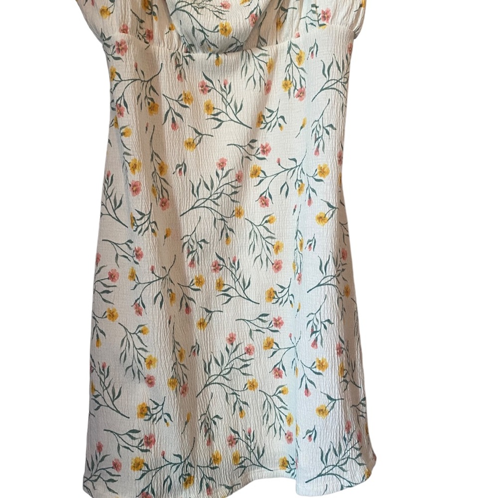 Divided Cream Floral Ruffled Sundress - Picture 5 of 12